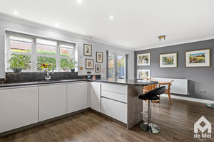 Photo 12- click for photo gallery